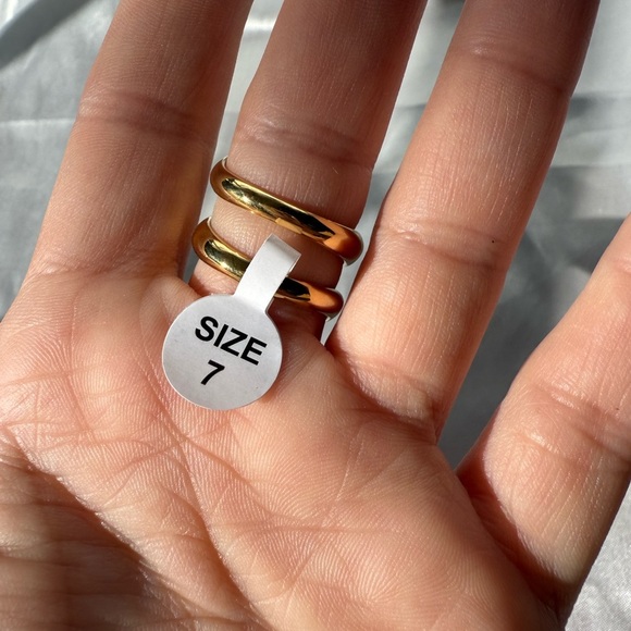 New! Zara waterproof adjustable Gold Statement Ring - Picture 5 of 8